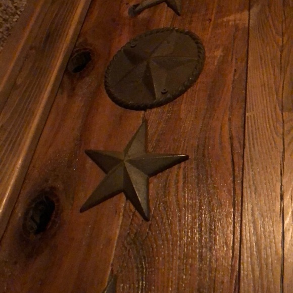 Cedar Chest - Picture 5 of 11